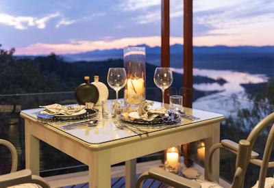Dinner overlooking the natural environment