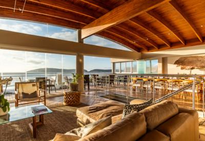 Lounge area with views of Robberg Beach