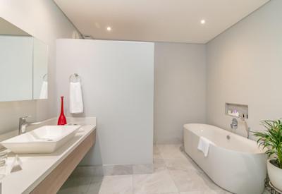 Magnificent en-suite bathroom
