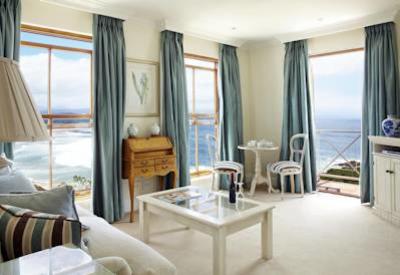 Guest rooms with views of the Indian Ocean