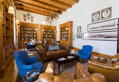 Drostdy library and lounge