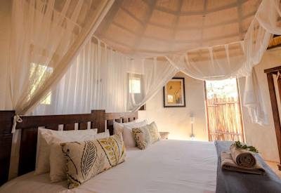 Perfect thached safari chalets