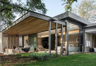 Safari experience at private bush homes