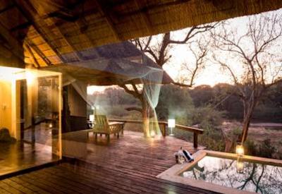 Safari lodge with views over the Olifants River