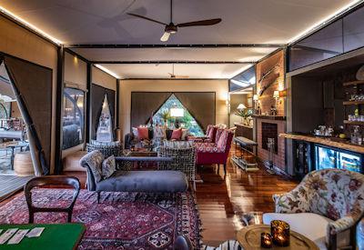 Intimate bush getaway offering a luxurious safari experience