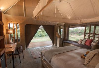 Intimate tented safari suites with en-suite bathrooms