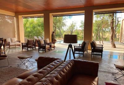 Central guest area at Mantobeni Camp