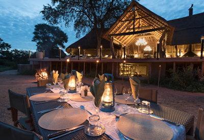 The beautiful Kambaku River at night