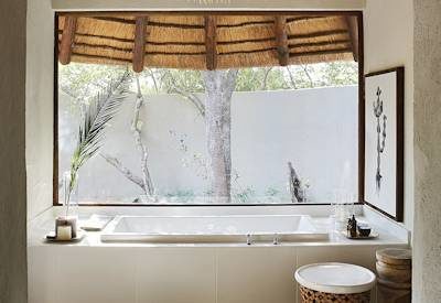 Beautifully appointed en-suite bathrooms