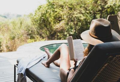 Swimming pools and contemplation decks