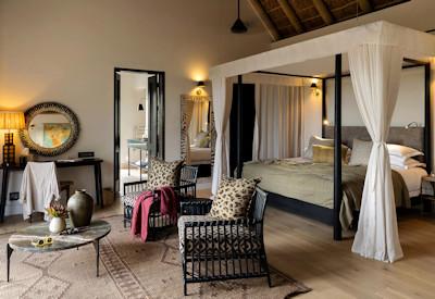 Monwana villa options and safari suites