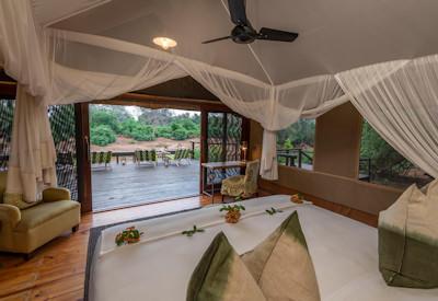19 tented safari suites