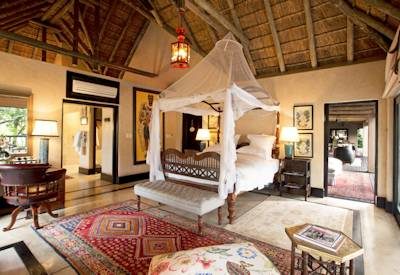 The thatched royal suite at Malewane