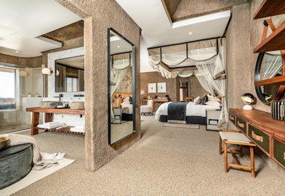 Earth Lodge private suite