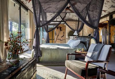 Luxury tented suite in a private corner of the Thornybush
