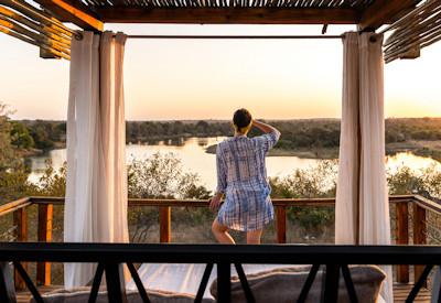 Views to the distant foothills of the Drakensberg