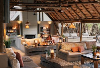 Generously proportioned lounge