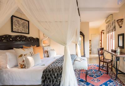 En-suite luxury safari bedrooms