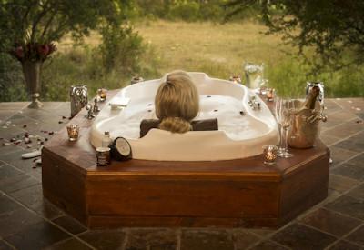 Spoil yourself with a outdoor bath