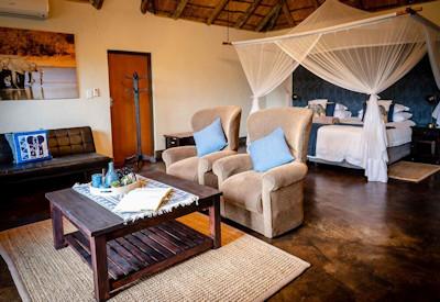 Thatched suites at Safari Lodge Riverside