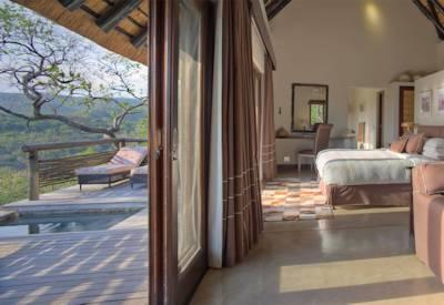 Thatched and luxurious safari suites