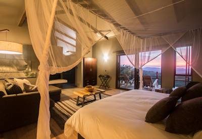 Safari rooms located high up on a ridge