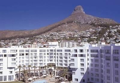 Cape Wildlife Family Safari