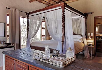 Thatched bedrooms fit for a king