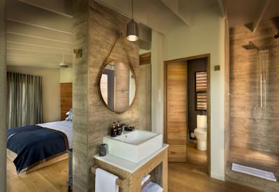 Luxuriously appointed en-suite bathrooms