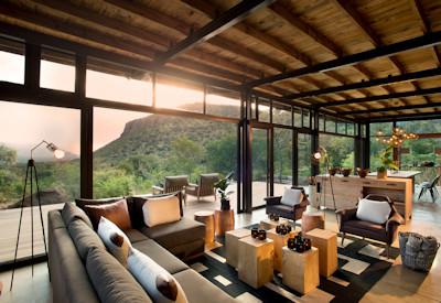 Open plan lounge and bar area