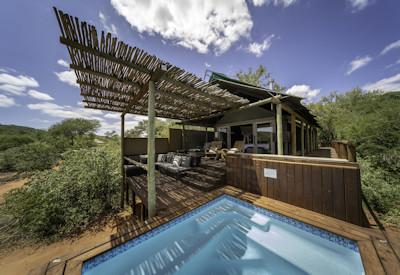 For families traveling and views overlooking the bushveld