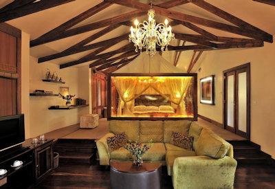 A classic luxury suite in Arusha
