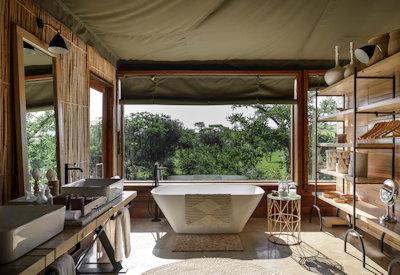 Free standing bath tub