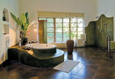 Large shower and bathrooms