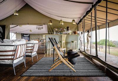 Kichakani lounge and bar area