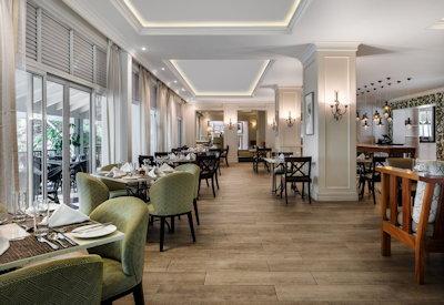The main restaurant at the Sheraton