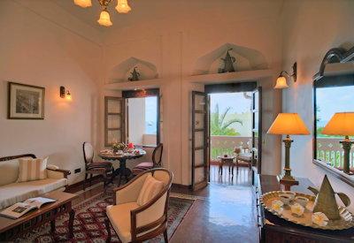 A large and luxurious suite
