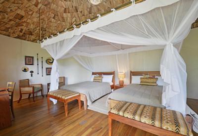 Thatched en-suites bedrooms