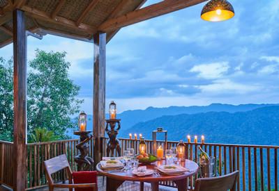 Large outside sitting area with incredible views