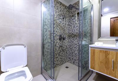 Lovely en-suite bathroom options