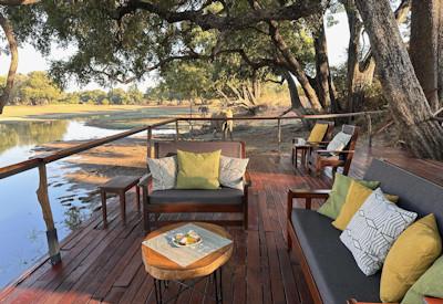 Shaded viewing with lounge