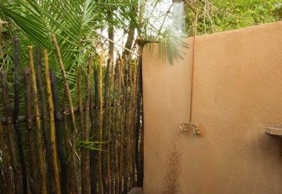 Outdoor shower at Kaingu