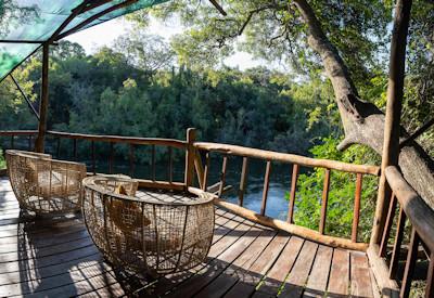 Surrounded by a fragile riverine environment