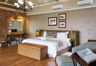 Grande air-conditioned safari suites