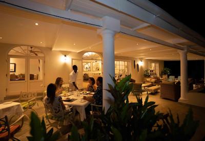 Victoria Falls accommodation with restaurant