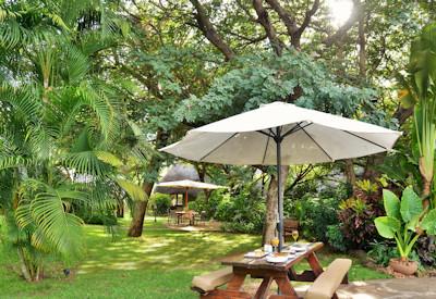 Victoria Falls family run lodge