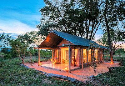 Classic tented safari suite