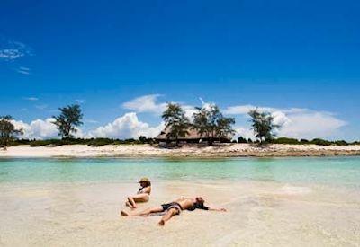 Mozambique honeymoon beach uncrowded Indian Ocean island lodges Bazaruto romantic barefoot luxury