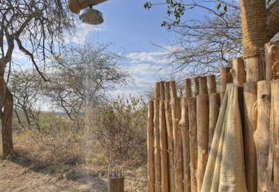 Oliver's Camp outdoor shower en-suite Tarangire National Park Tanzania Asilia