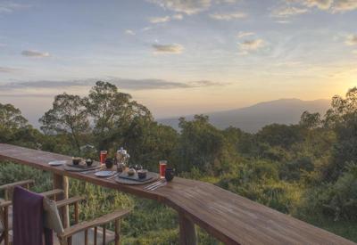 Dunia Camp Moru Kopjes women-run central Serengeti game drives Tanzania Asilia